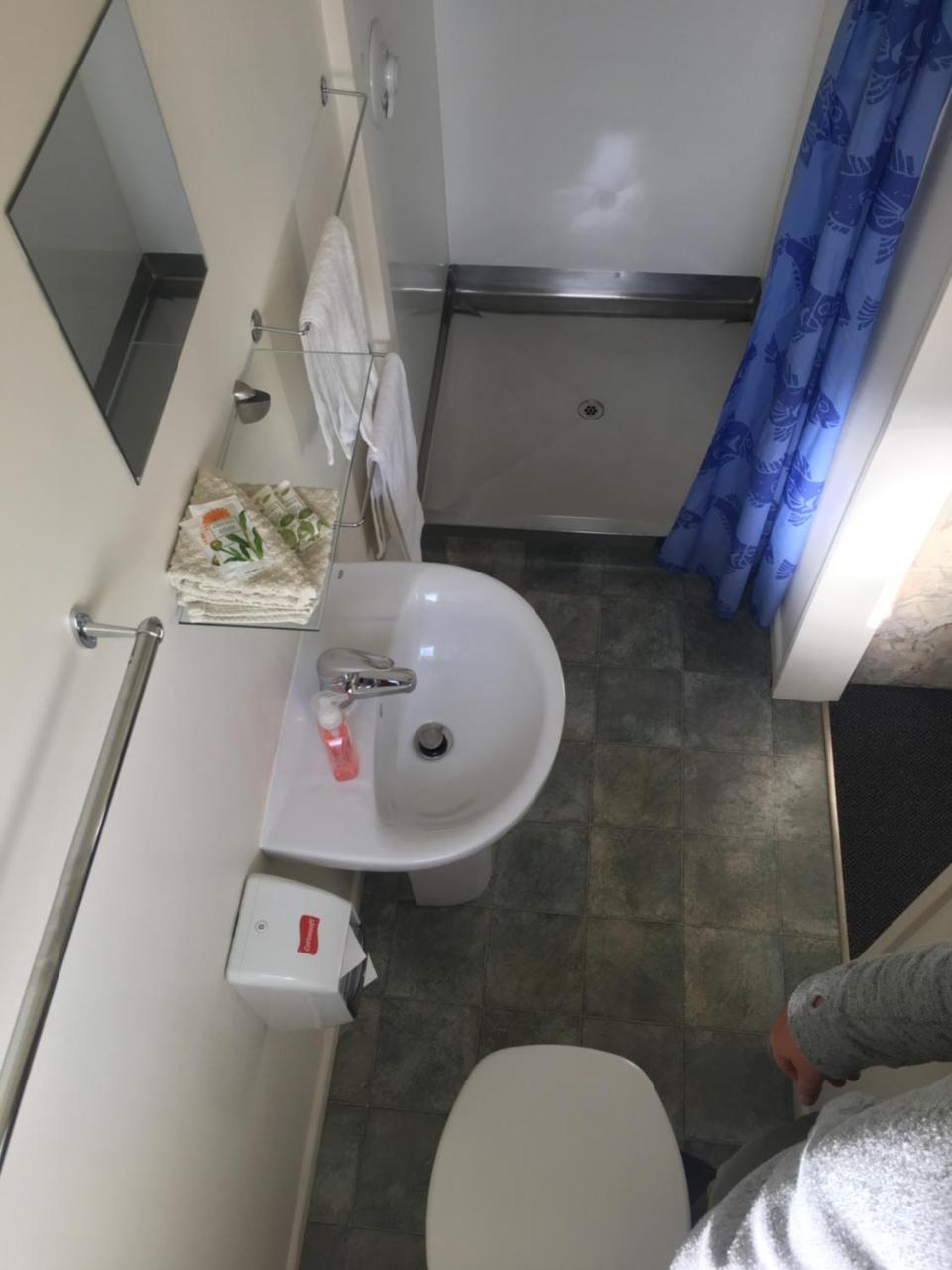 أومارا Alma Motel المظهر الخارجي الصورة