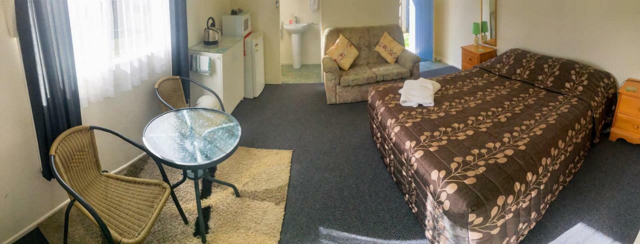أومارا Alma Motel المظهر الخارجي الصورة